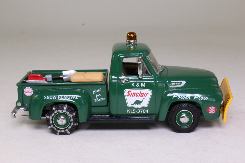 Matchbox Collectibles YRS04; 1954 Ford F-100 Pickup; Sinclair Snow Plow